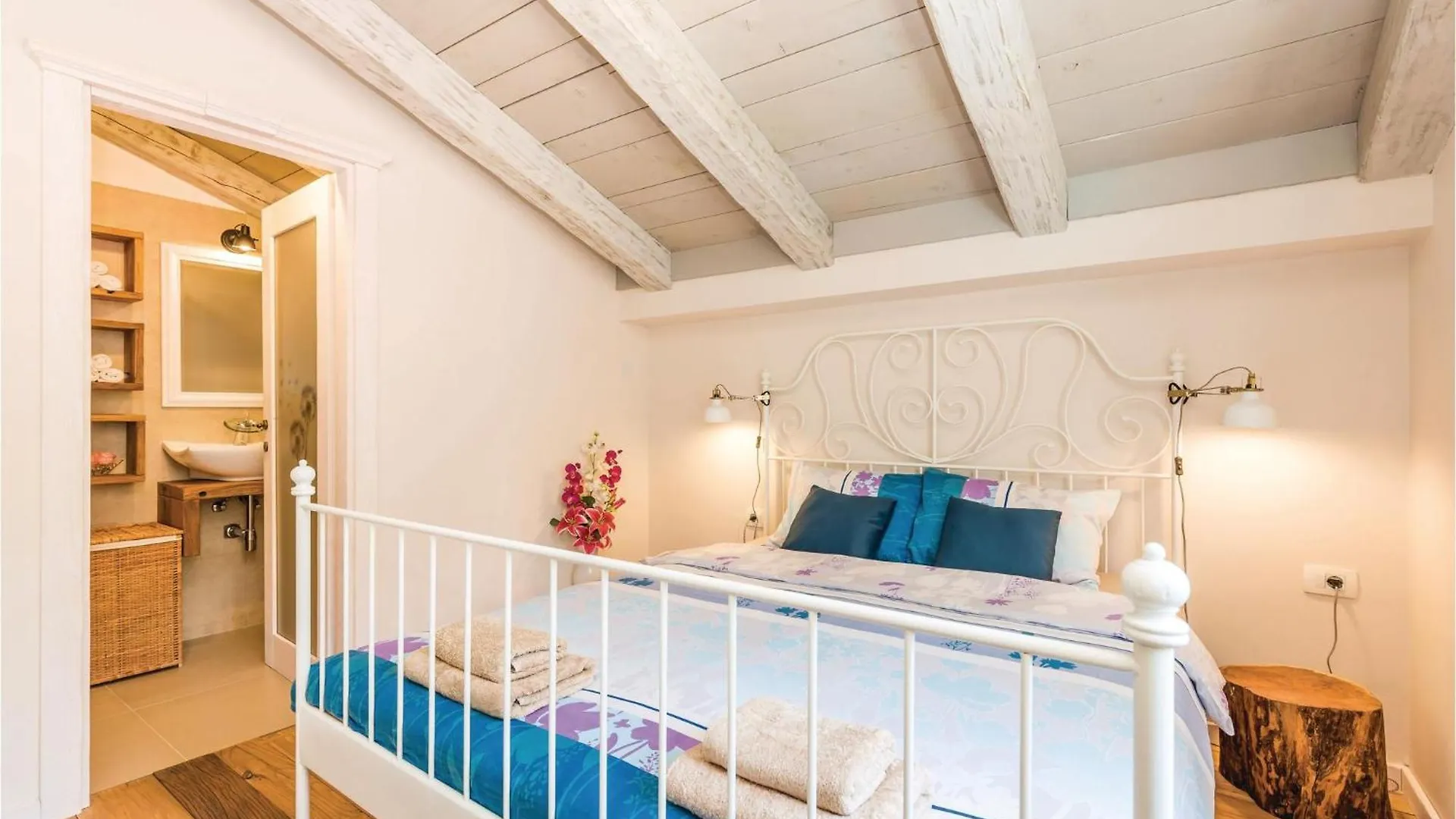 Stunning Home In Jurdani With Wifi Mučići 0*,  Horvátország